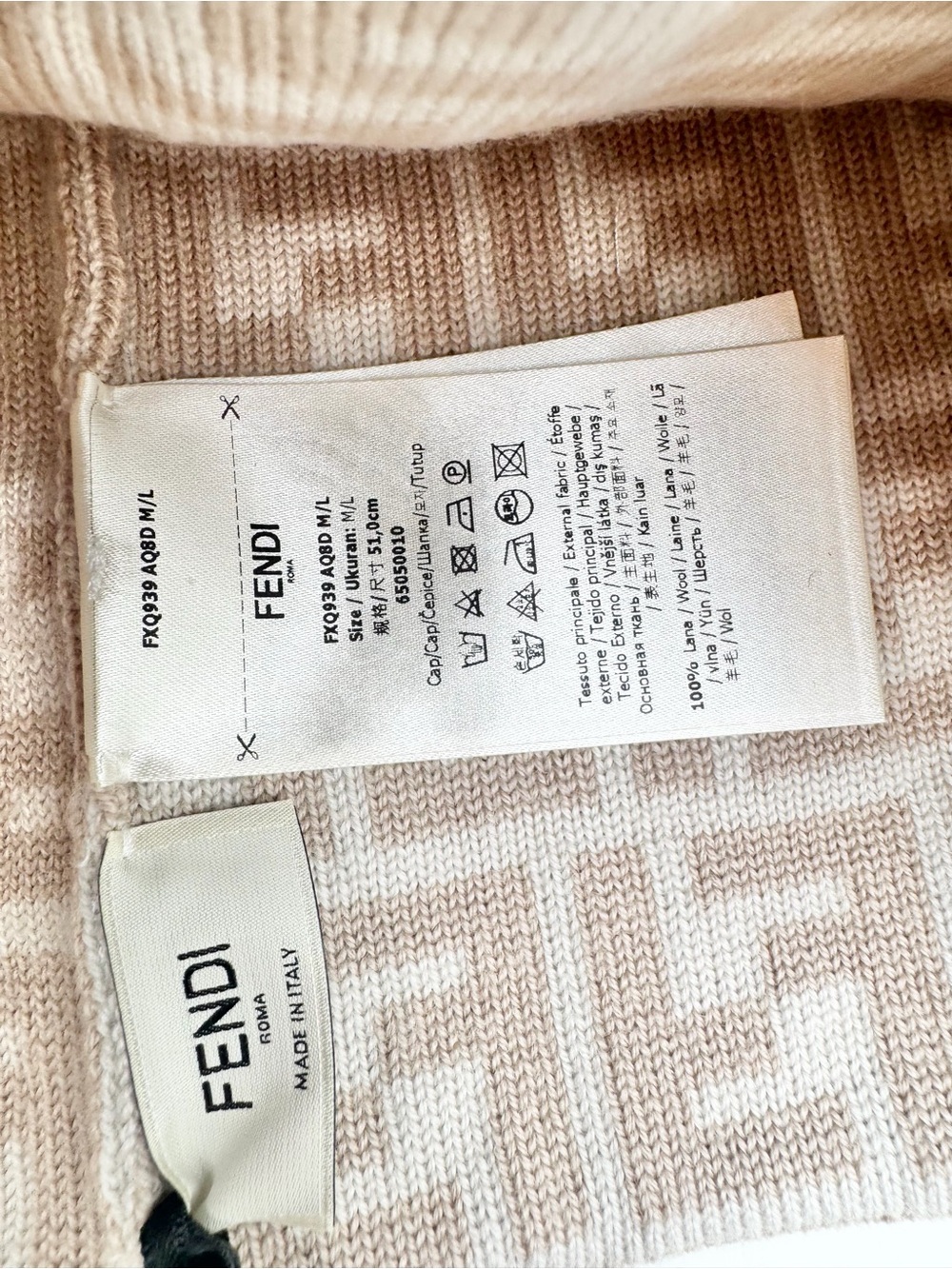 FENDI FF beanie - M/L - Picture 2 of 3